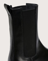 Stivaletto nero in pelle -  | Seventy Venezia